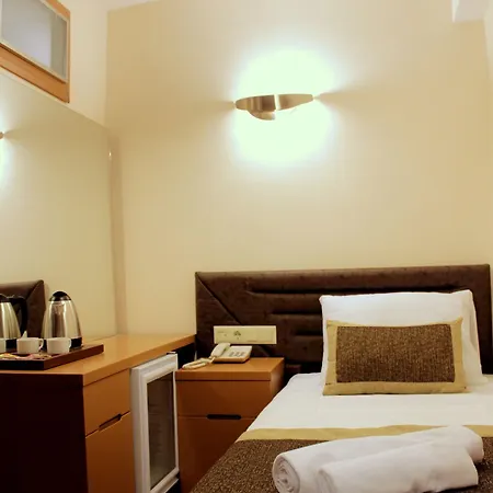 Milano & Sultanahmet 3*