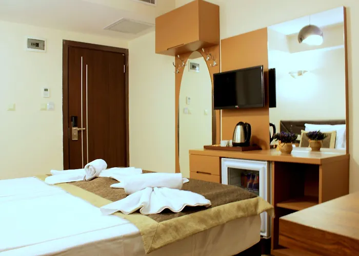 Отель Milano & Sultanahmet