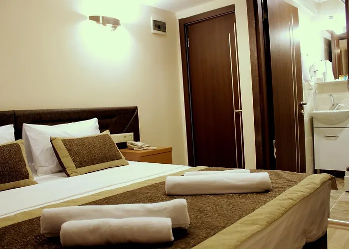 Отель Milano & Sultanahmet