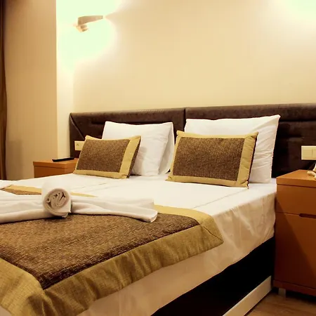 Milano & Sultanahmet 3*